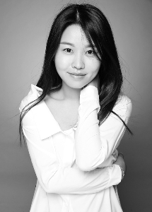 陈静（大学生艺术团器乐队指导老师）